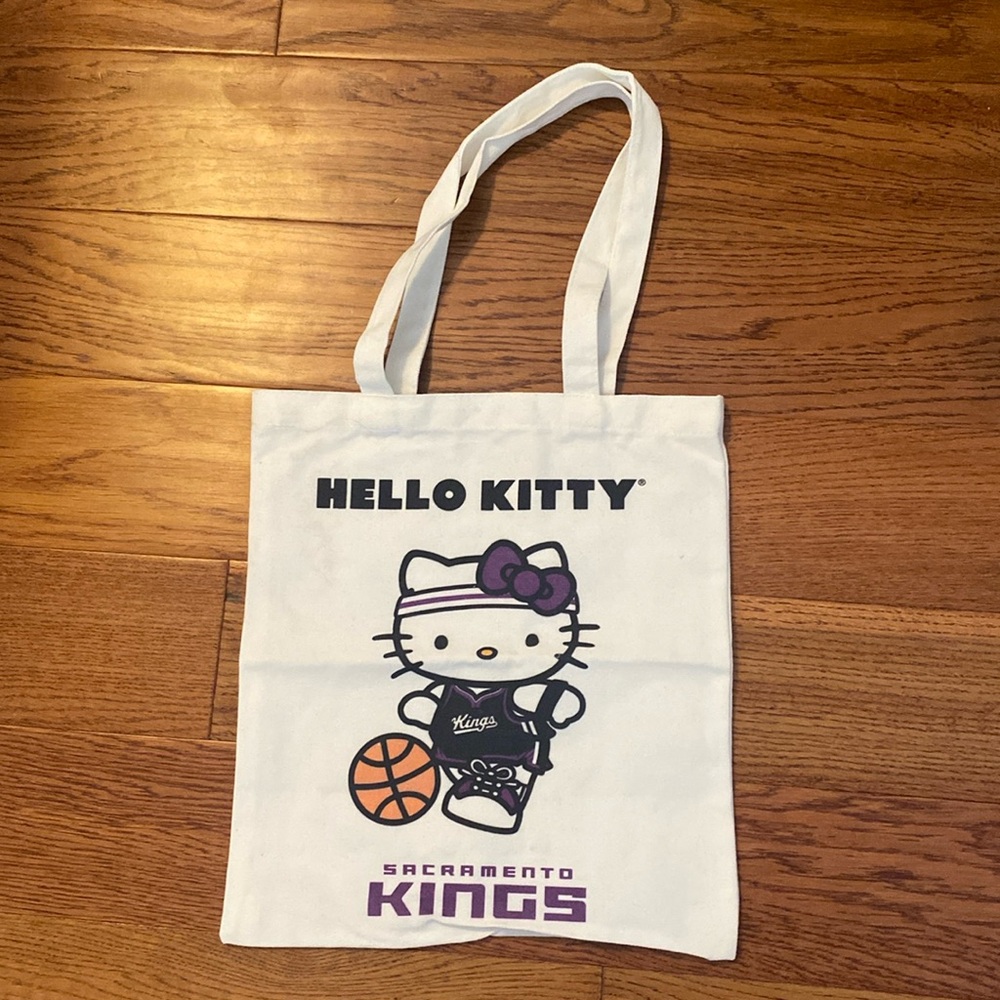 Hello Kitty Sacramento Kings tote bag